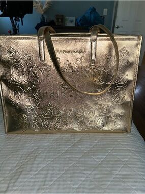 BNWOT Bath & Body Works Metallic Gold Disney Princess Embossed Tote